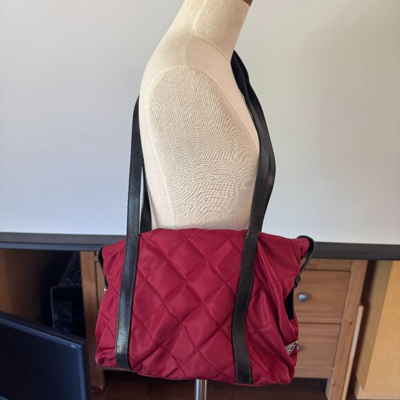 Vintage Prada Nylon Quilted Shoulder/Tote - Picture 16 of 16